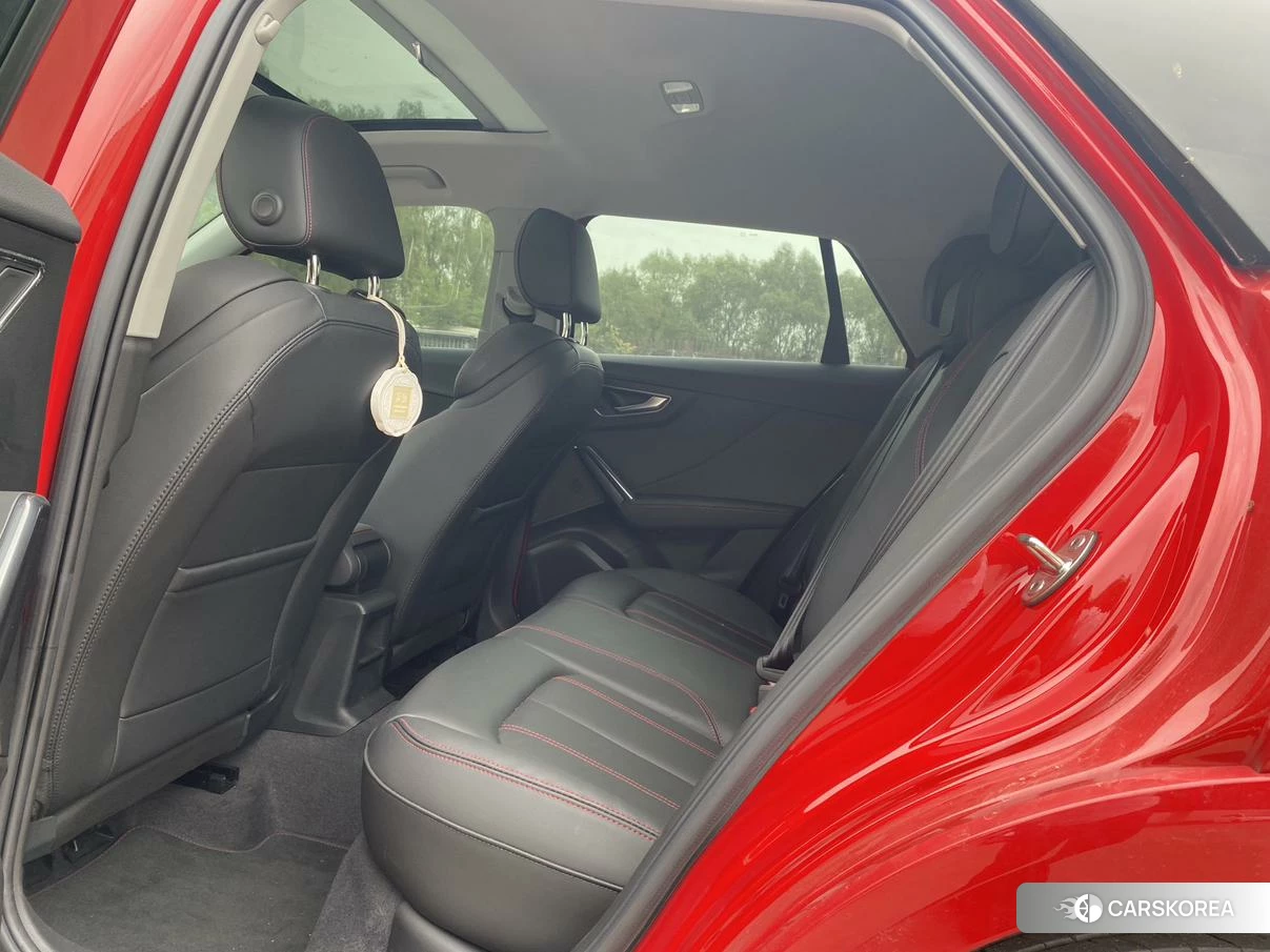Audi Q2L 2021 Красный из Китая, фото 5