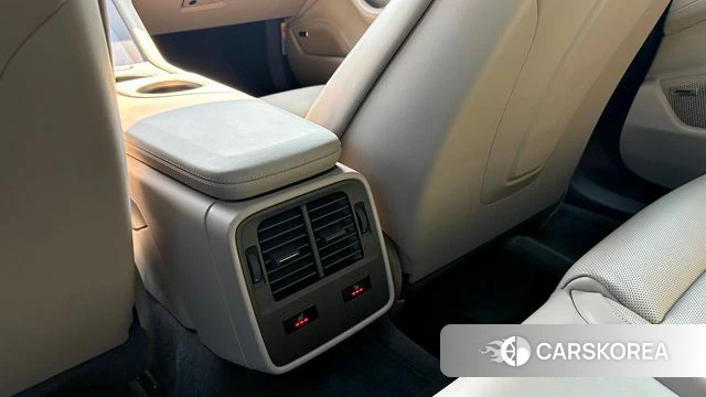 Porsche Taycan 2023 Белый из Кореи, фото 5