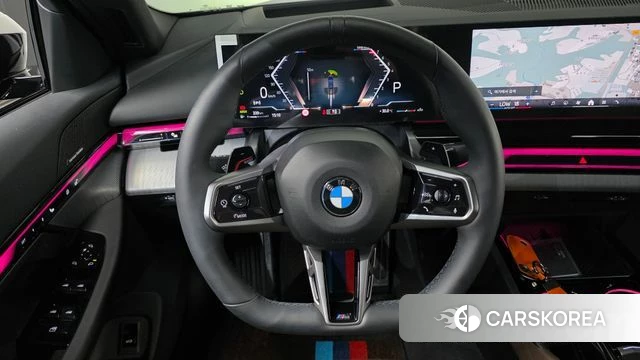BMW 5 Series (G60) 2026 Черный из Кореи, фото 5
