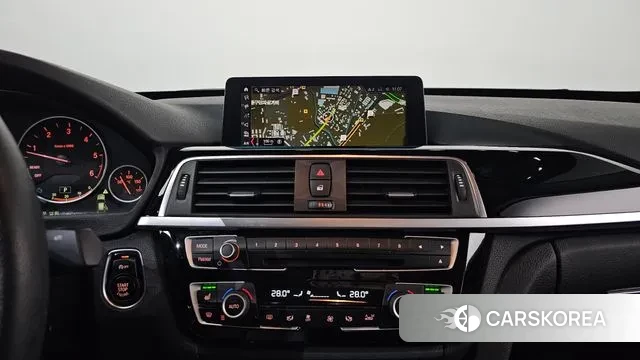 BMW 3 Series GT (F34) 2018 Белый из Кореи, фото 5