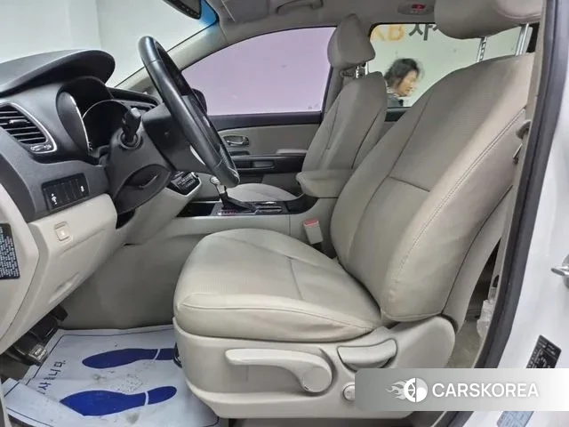 Kia The New Carnival 2019 Белый из Кореи, фото 5