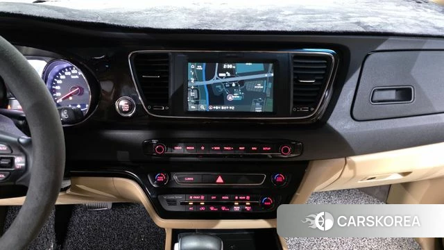 Kia The New Carnival 2019 Белый из Кореи, фото 5