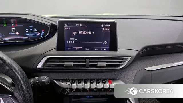 Peugeot 5008 second generation 2019 Серый из Кореи, фото 5