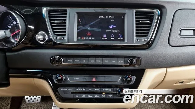 Kia The New Carnival 2018 Белый из Кореи, фото 5