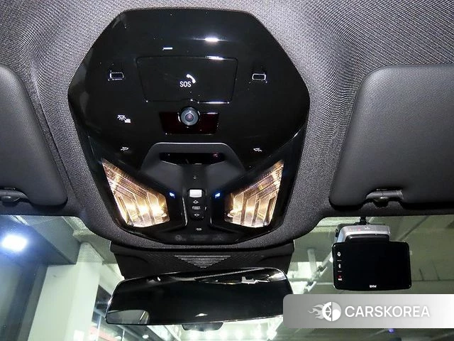 BMW 5 Series (G60) 2025 Светло-серебряный цвет из Кореи, фото 5