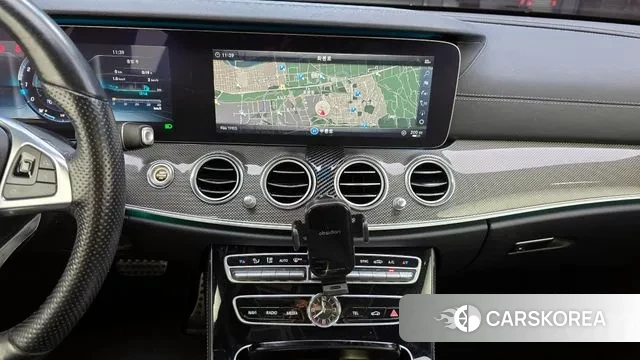 Mercedes-Benz E-Class W213 2018 Серый из Кореи, фото 5