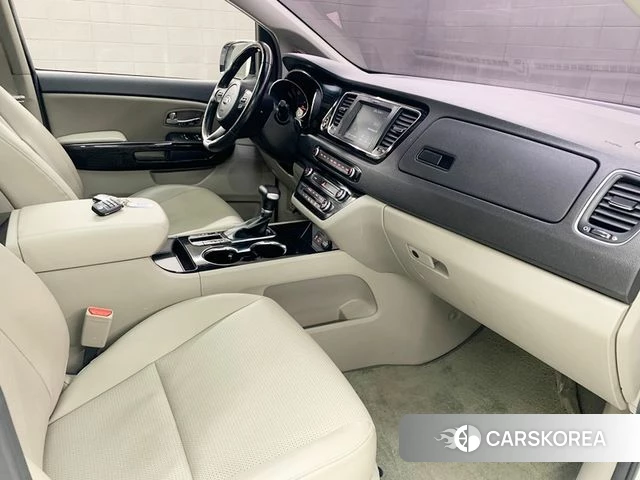 Kia The New Carnival 2019 Жемчужный цвет из Кореи, фото 5