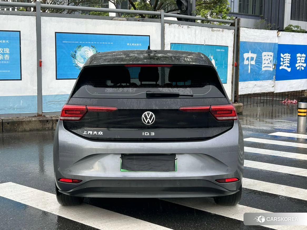 Volkswagen ID.3 2022 Темно-серый из Китая, фото 5