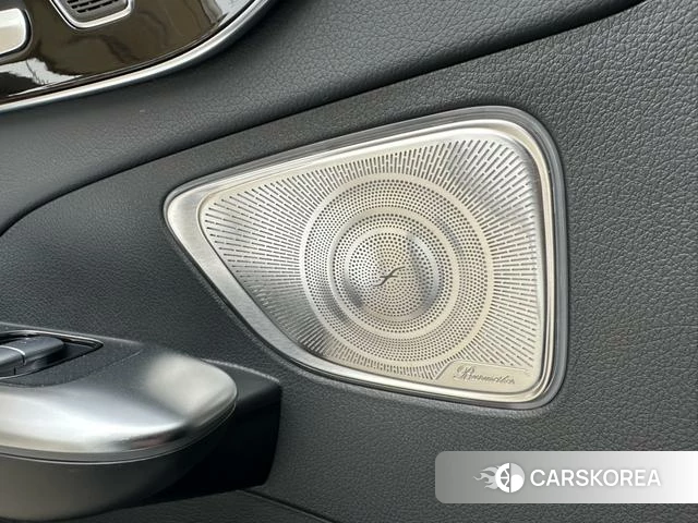 Mercedes-Benz Class C 2023 Белый из Китая, фото 5