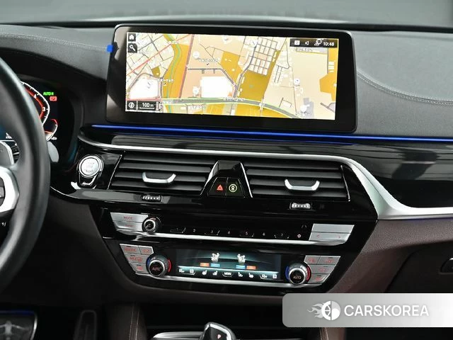 BMW 5 Series (G30) 2023 Синий из Кореи, фото 5