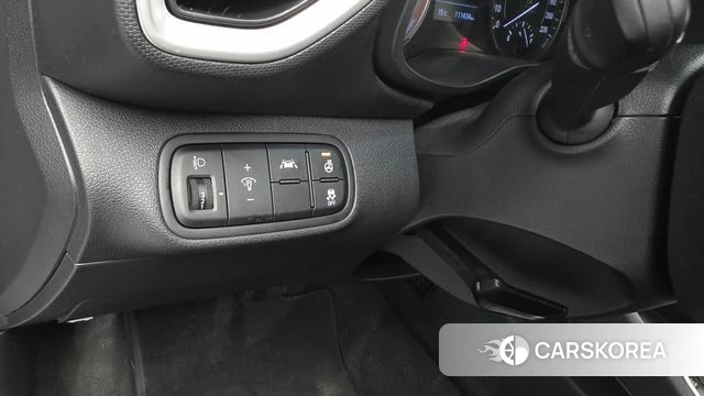 Hyundai Venue 2022 Серебряный из Кореи, фото 5