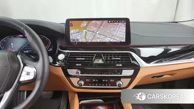 BMW 5 Series (G30) 2022 Черный из Кореи, фото 5