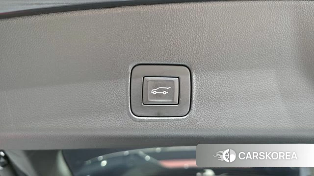 Chevrolet (GM Daewoo) Trailblazer 2023 Черный из Кореи, фото 5