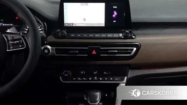 Kia Seltos 2019 Белый из Кореи, фото 5