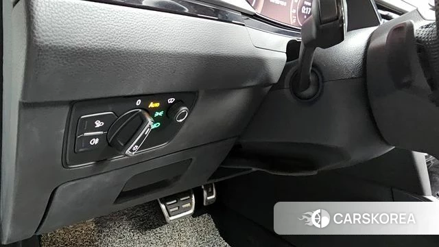 Volkswagen Arteon 2022 Белый из Кореи, фото 5