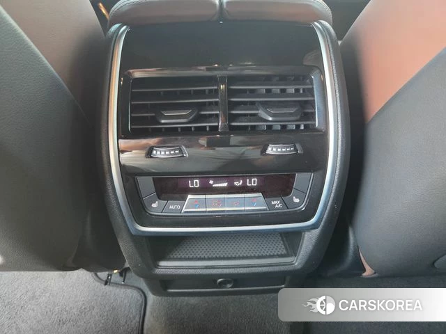 BMW X6 (G06) 2025 Белый из Кореи, фото 5
