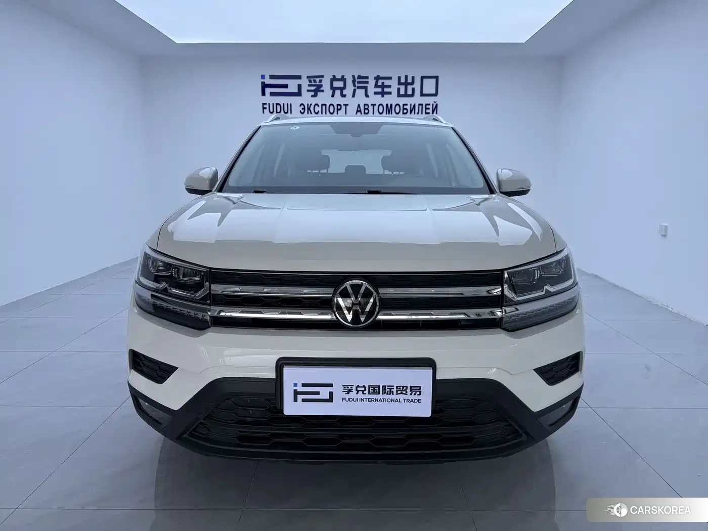 Volkswagen Tharu 2022 Белый из Китая, фото 5