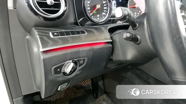 Mercedes-Benz E-Class W213 2018 Белый из Кореи, фото 5