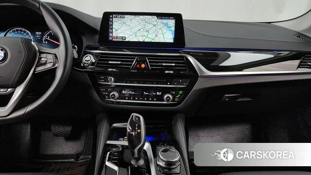 BMW 5 Series (G30) 2018 Серый из Кореи, фото 5