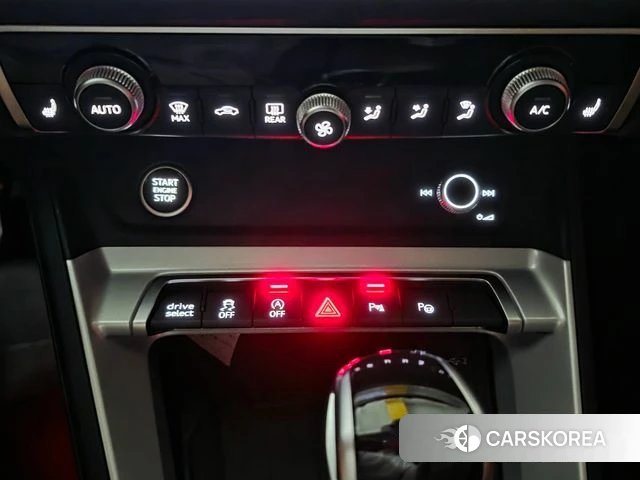 Audi Q3 (F3) 2022 Черный из Кореи, фото 5