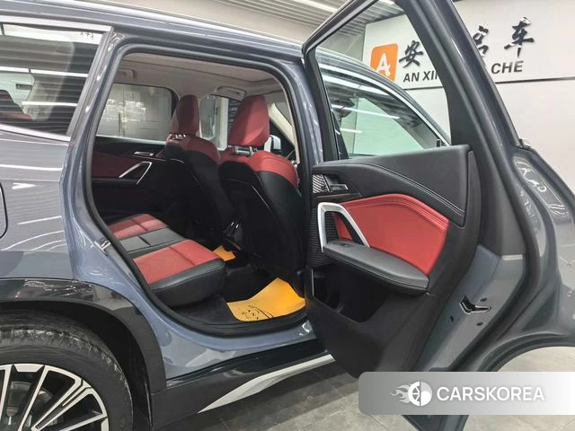 BMW X1 2024 Темно-серый из Китая, фото 5