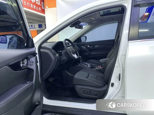 Nissan Qijun 2022 Белый из Китая, фото 5