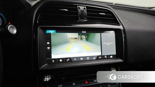 Jaguar XE 2018 Белый из Кореи, фото 5