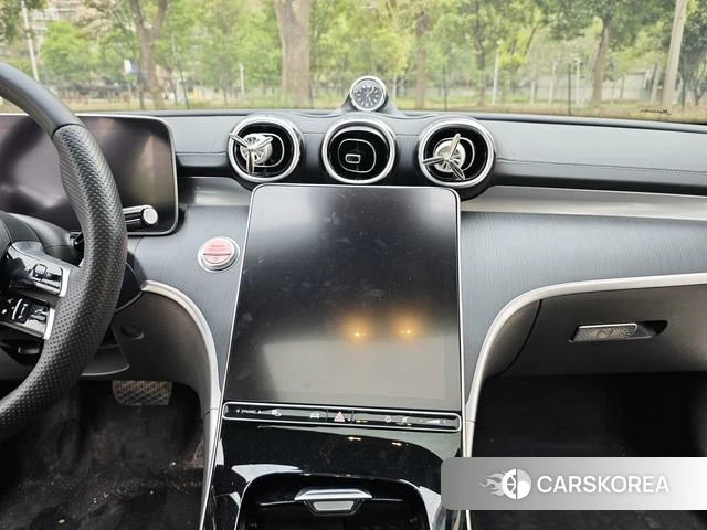 Mercedes-Benz Class C 2024 Белый из Китая, фото 5