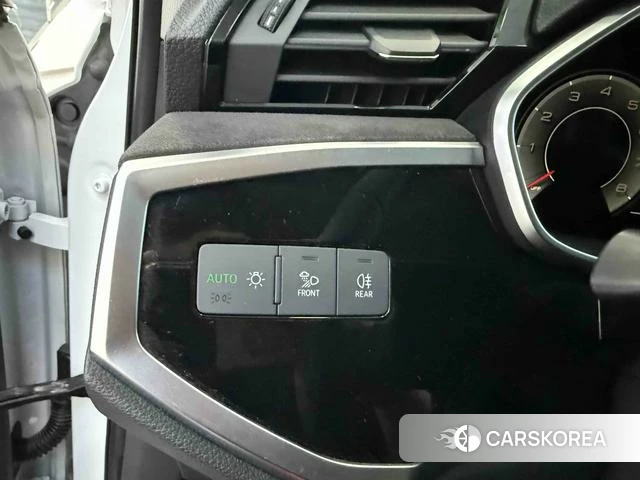 Audi Q3 2023 Белый из Китая, фото 5
