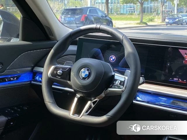 BMW 7 series 2024 Черный из Китая, фото 5
