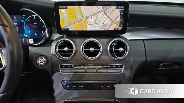 Mercedes-Benz C-Class W205 2021 Белый из Кореи, фото 5