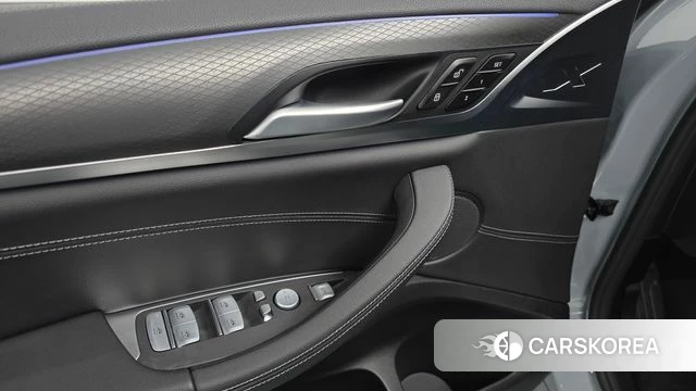 BMW X4 (G02) 2024 Серебристо-серый из Кореи, фото 5