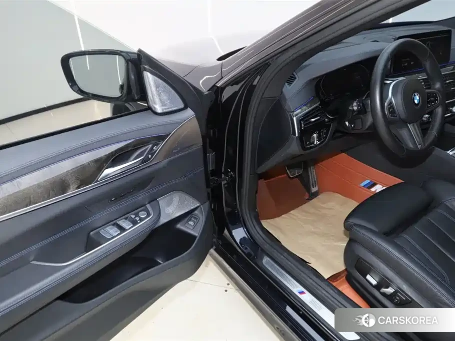 BMW 6 series GT 2024 Черный из Китая, фото 5