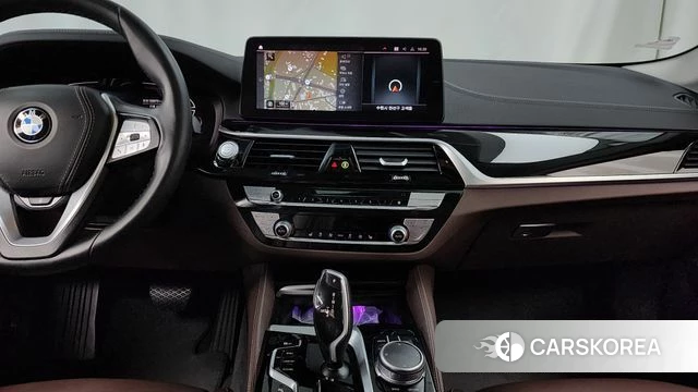 BMW 5 Series (G30) 2021 Черный из Кореи, фото 5