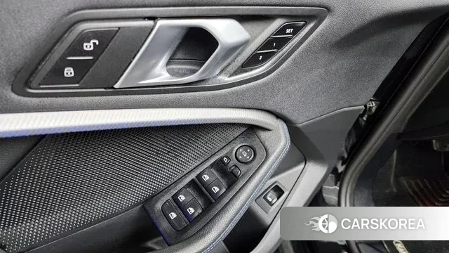 BMW 1 Series (F40) 2023 Черный из Кореи, фото 5