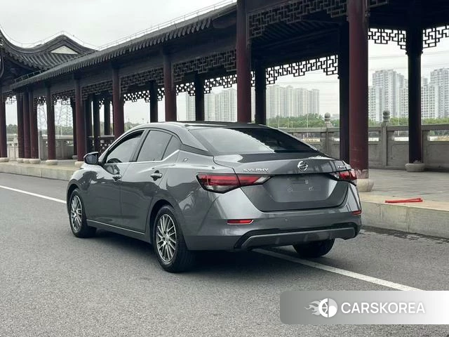 Nissan Xuan Yi 2021 Темно-серый из Китая, фото 5