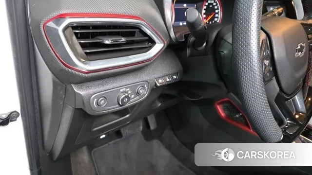 Chevrolet (GM Daewoo) Trailblazer 2022 Белый из Кореи, фото 5