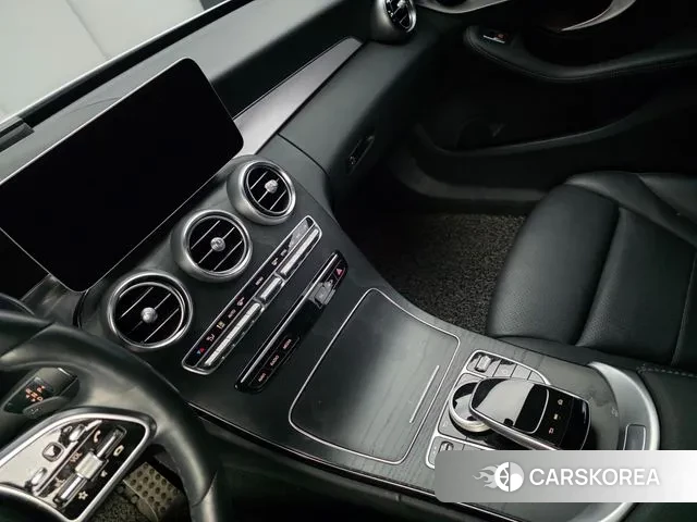 Mercedes-Benz C-Class W205 2021 Белый из Кореи, фото 5