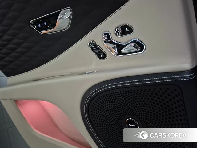 Bentley Flying Spur 3rd Generation 2023 Черный из Кореи, фото 5