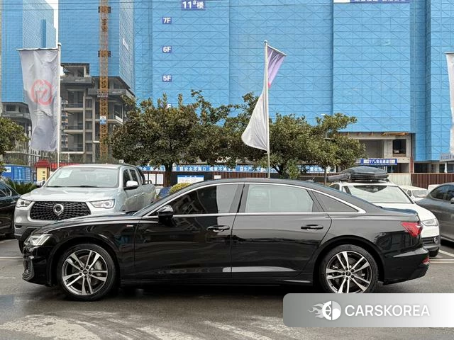 Audi A6L 2021 Черный из Китая, фото 5