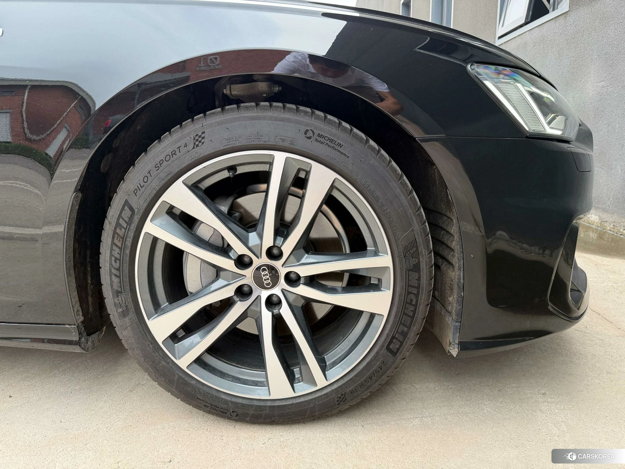 Audi A6 (import) 2024 Черный из Китая, фото 5