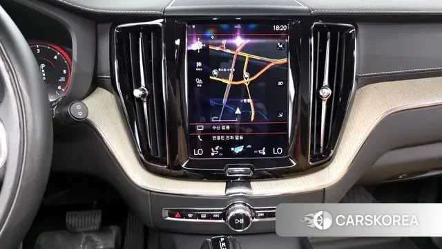 Volvo XC60 second Generation 2018 Белый из Кореи, фото 5