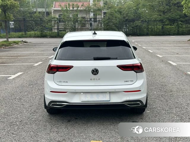 Volkswagen Golf 2022 Белый из Китая, фото 5