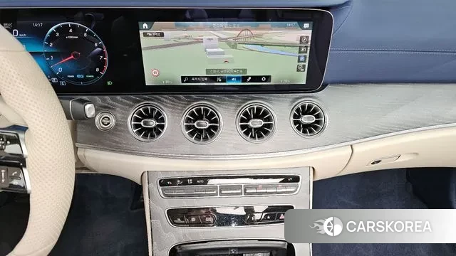 Mercedes-Benz E-Class W213 2022 Белый из Кореи, фото 5