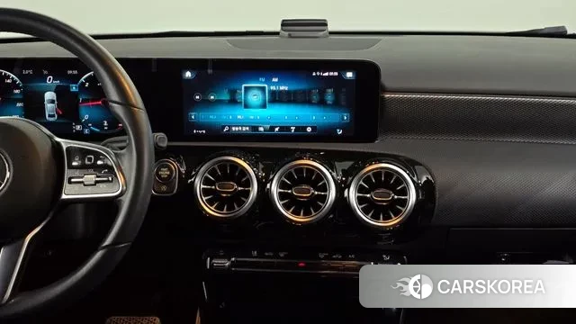 Mercedes-Benz A-Class W177 2022 Белый из Кореи, фото 5