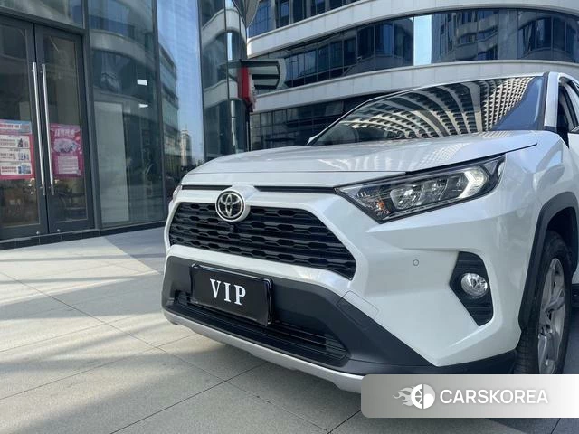 Toyota RAV4 Rongfang 2022 Белый из Китая, фото 5