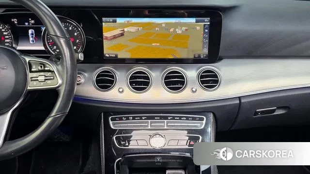 Mercedes-Benz E-Class W213 2018 Серый из Кореи, фото 5