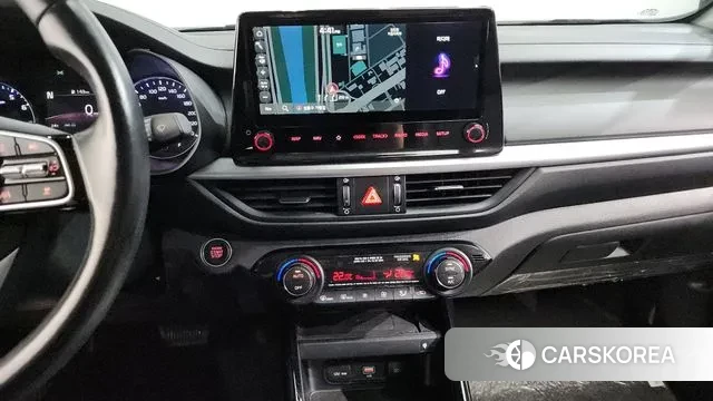 Kia The New K3 2nd generation 2021 Белый из Кореи, фото 5