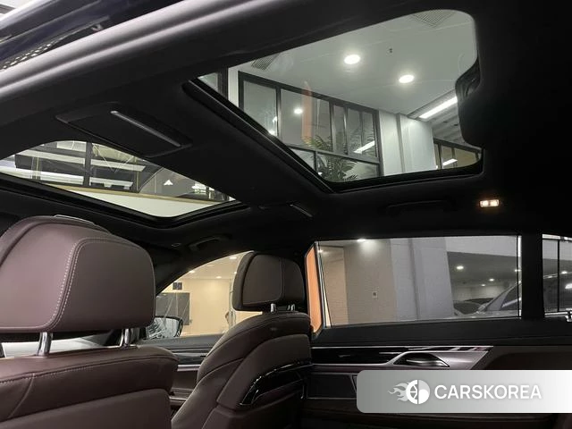 BMW 7 series 2022 Черный из Китая, фото 5