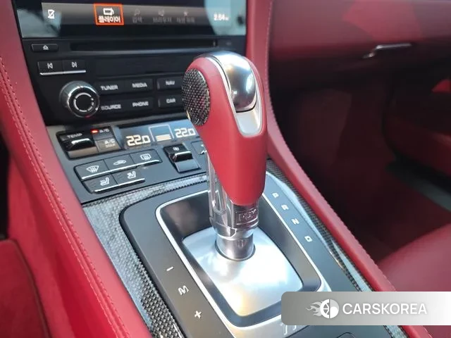 Porsche 718 Boxster 2024 Серебристо-серый из Кореи, фото 5